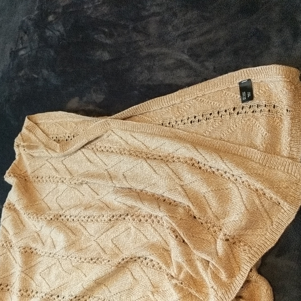 Lane Bryant Crochet Style Poncho - Picture 7 of 9